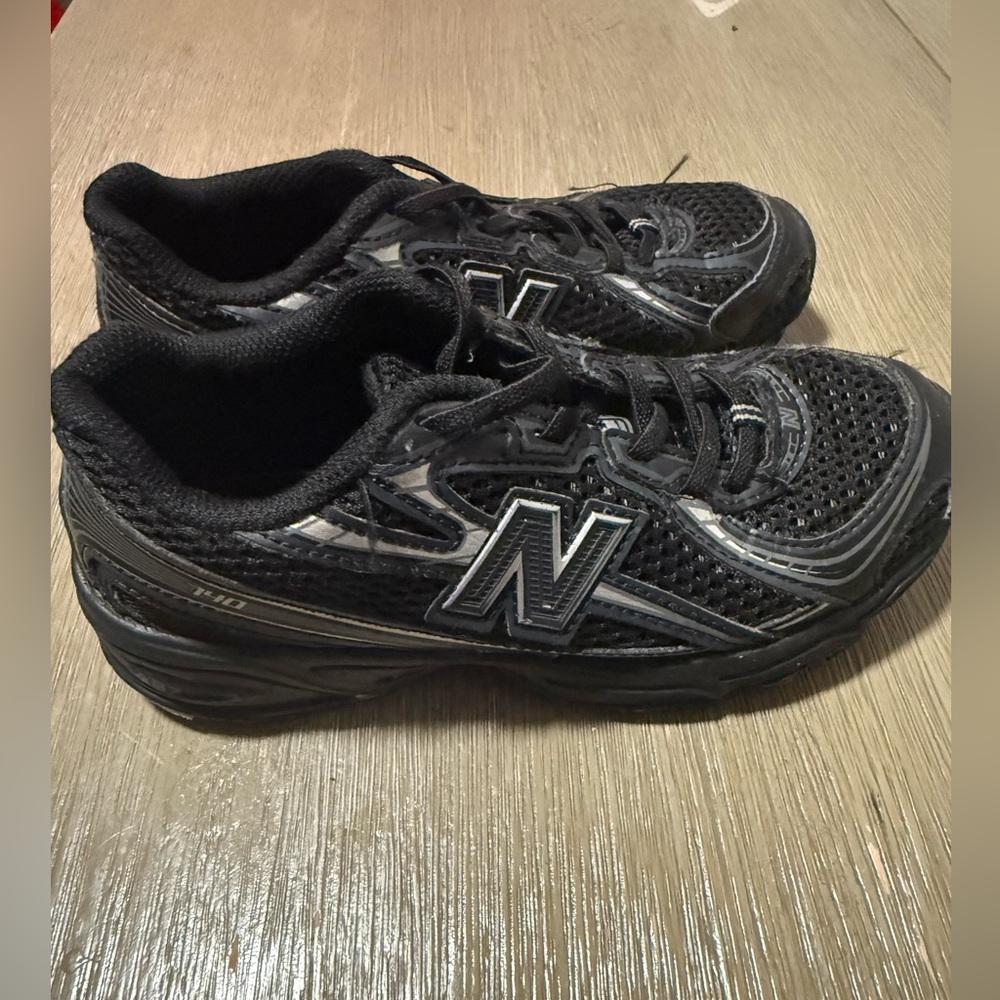New Balance Black Mesh Sneakers